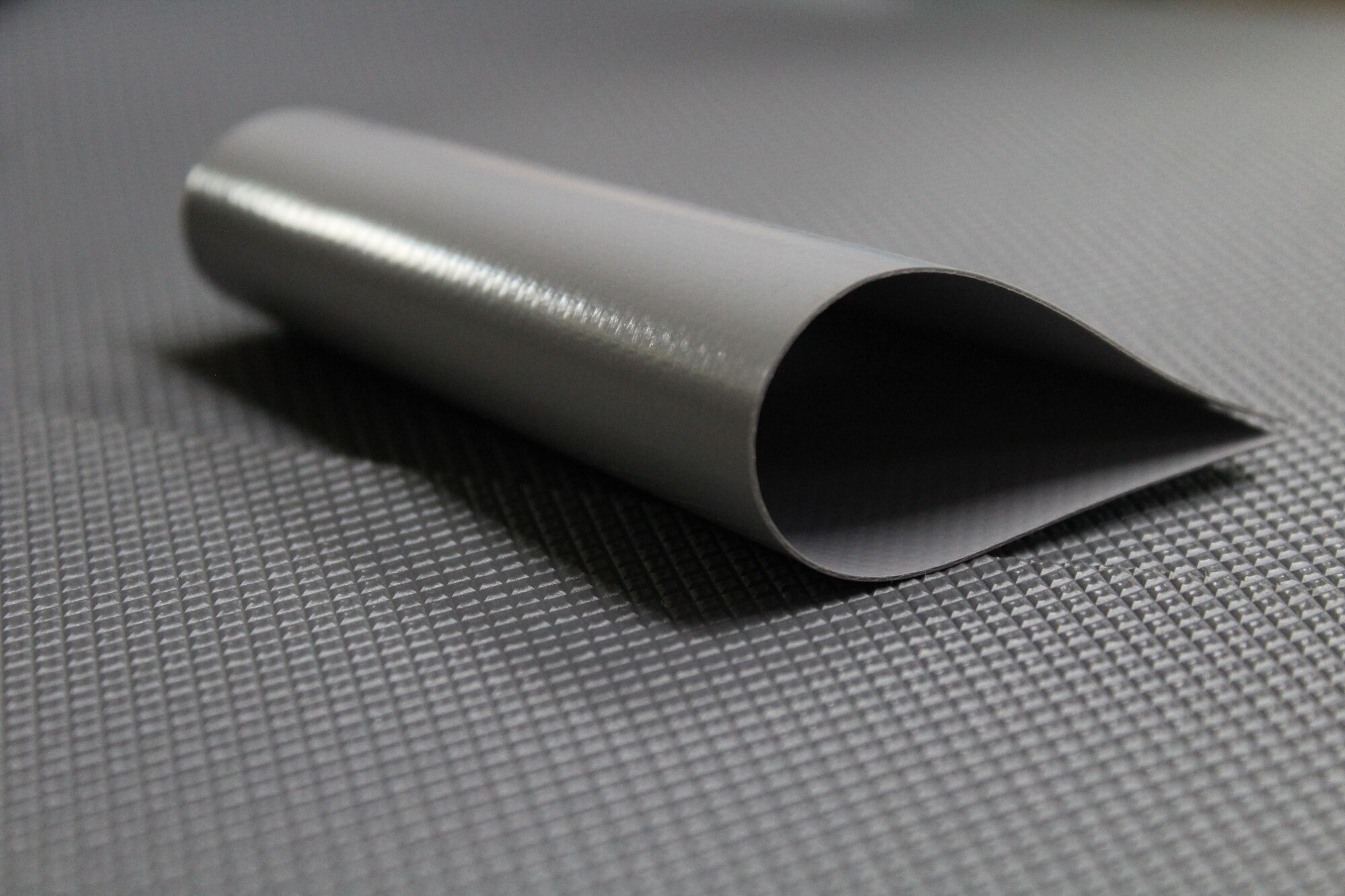 Тентовая ткань ПВХ Sealtex оптом 650 гр/м2, размер 2.5х65м серый (Ral 7042)